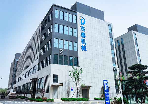 塔筒外部清洗機發(fā)往棗莊